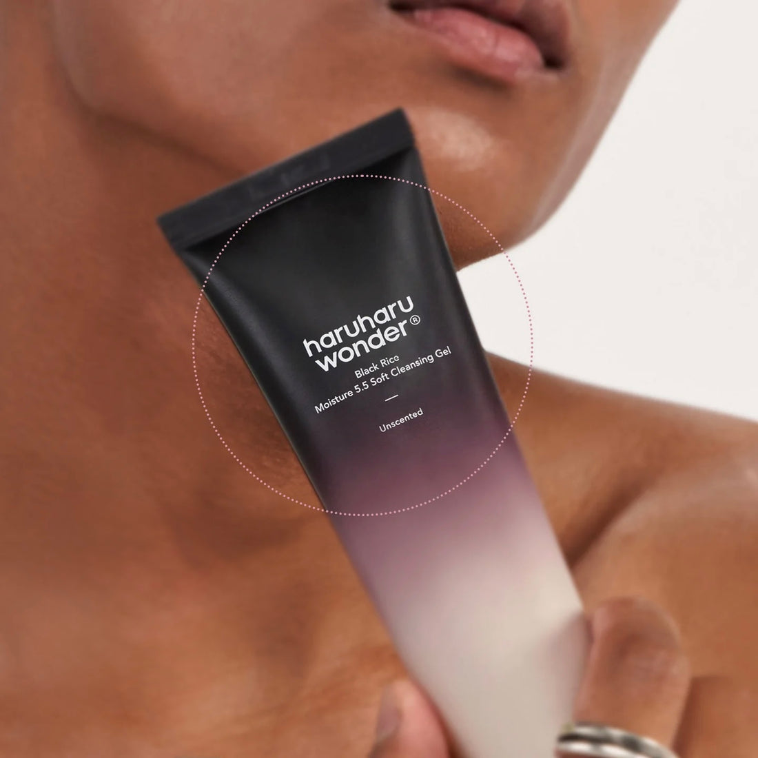 Black Rice Moisture 5.5 Soft Cleansing Gel (Sin fragancia)