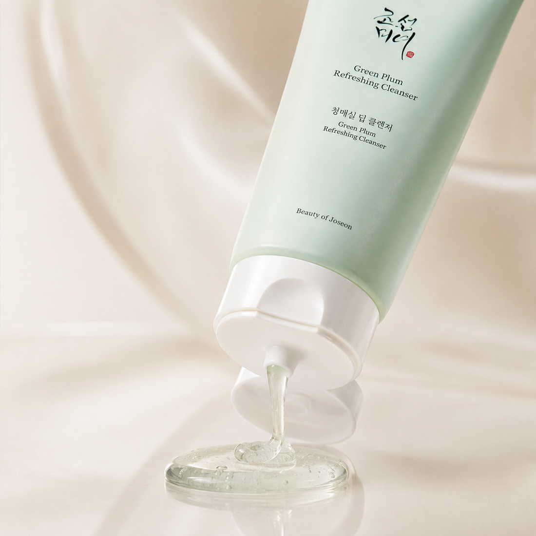 Green Plum Refreshing Cleanser